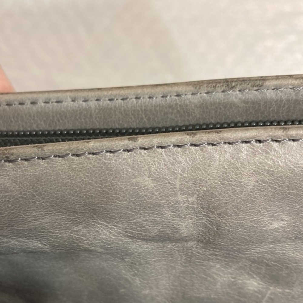 Hobo gray leather wristlet clutch bag - Picture 9 of 12